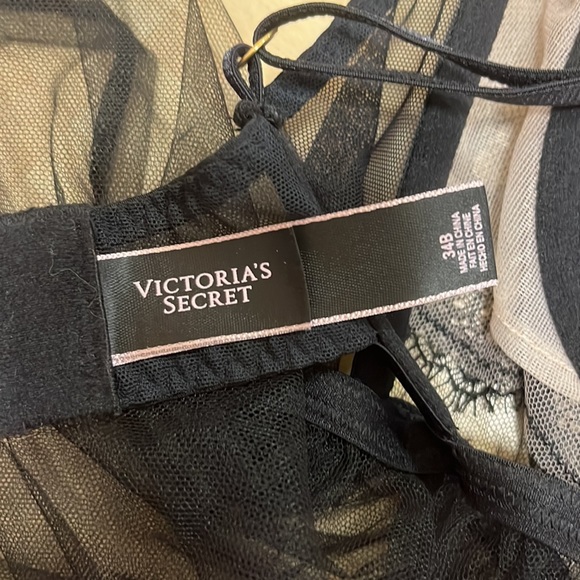 NEW Victoria’s Secret Teddie - Picture 4 of 4